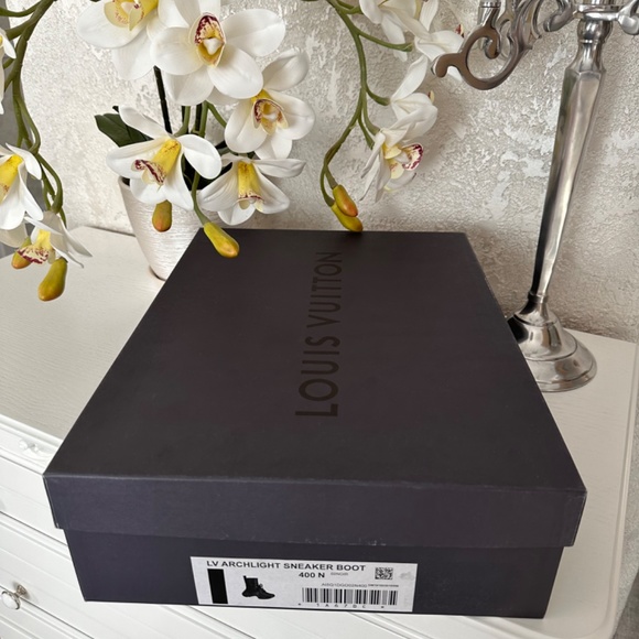 NWB Louis Vuitton Archlight Sneaker Black Rubber Monogram Boot Sz 40 AUTHENTIC❤️ - Picture 13 of 16
